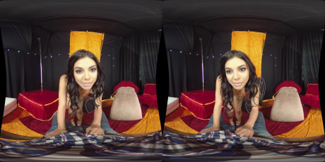 Gina Valentina Uma Jolie Champagne Round