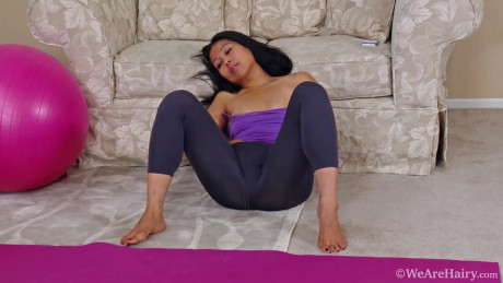Rџ Gmax Mikita Sexy Max Makita Fingers Her Hairy Pussy On Floor We Are Pornhits